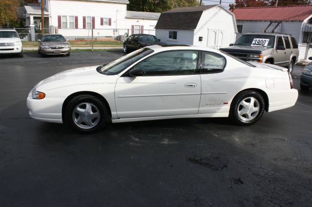2001 Chevrolet Monte Carlo 4dr Sdn Auto (natl) Hatchback