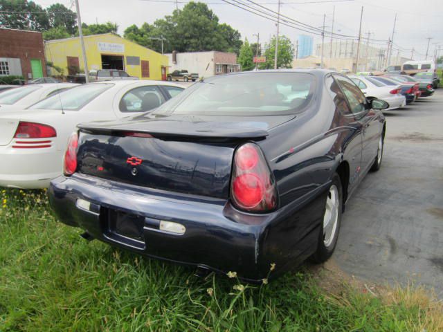 2001 Chevrolet Monte Carlo 4dr Sdn Auto (natl) Hatchback