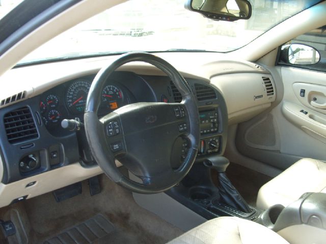 2001 Chevrolet Monte Carlo 4dr Sdn Auto (natl) Hatchback