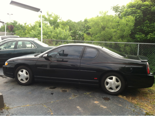 2001 Chevrolet Monte Carlo 4dr Sdn Auto (natl) Hatchback