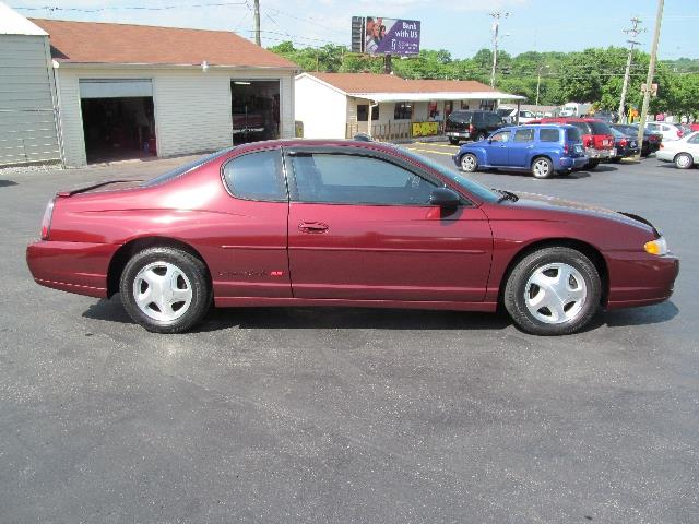 2001 Chevrolet Monte Carlo 4dr Sdn Auto (natl) Hatchback