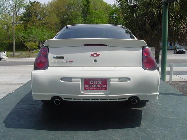 2001 Chevrolet Monte Carlo 4dr Sdn Auto (natl) Hatchback