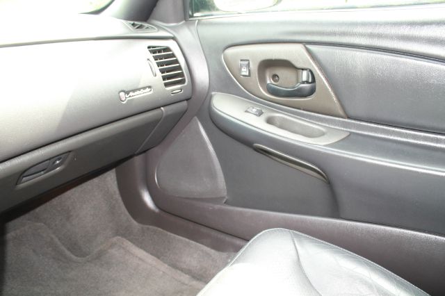 2002 Chevrolet Monte Carlo 4dr Sdn Auto (natl) Hatchback