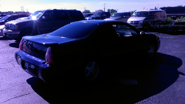 2002 Chevrolet Monte Carlo 4dr Sdn Auto (natl) Hatchback