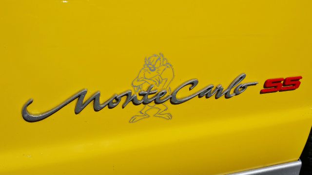 2002 Chevrolet Monte Carlo 4dr Sdn Auto (natl) Hatchback