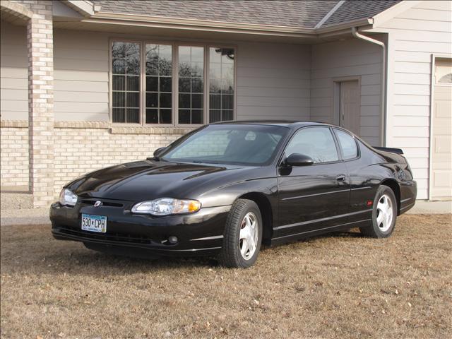 2002 Chevrolet Monte Carlo 4dr Sdn Auto (natl) Hatchback