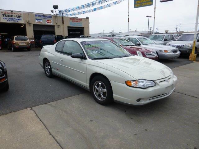 2003 Chevrolet Monte Carlo 4dr Sdn Auto (natl) Hatchback