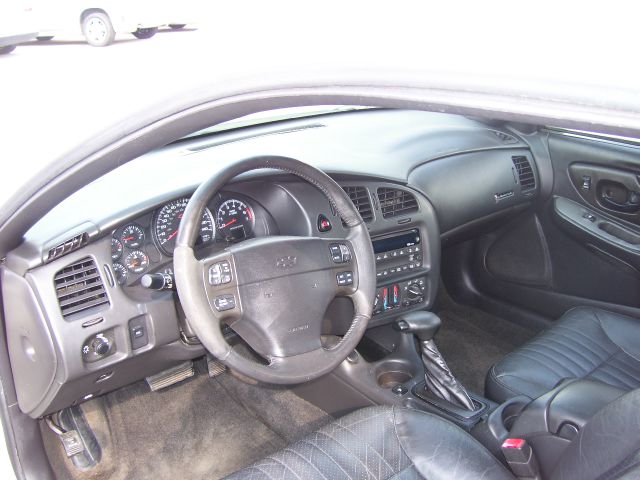 2003 Chevrolet Monte Carlo 4dr Sdn Auto (natl) Hatchback