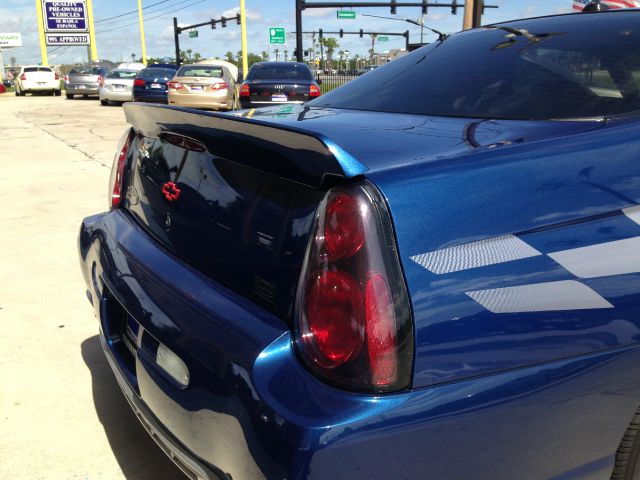 2003 Chevrolet Monte Carlo 4dr Sdn Auto (natl) Hatchback