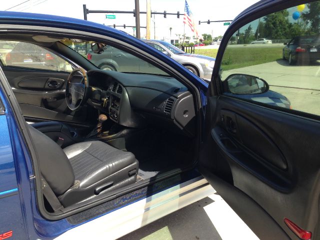 2003 Chevrolet Monte Carlo 4dr Sdn Auto (natl) Hatchback