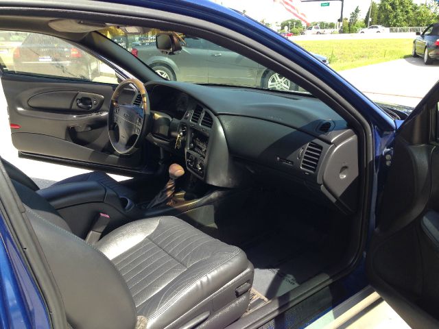 2003 Chevrolet Monte Carlo 4dr Sdn Auto (natl) Hatchback