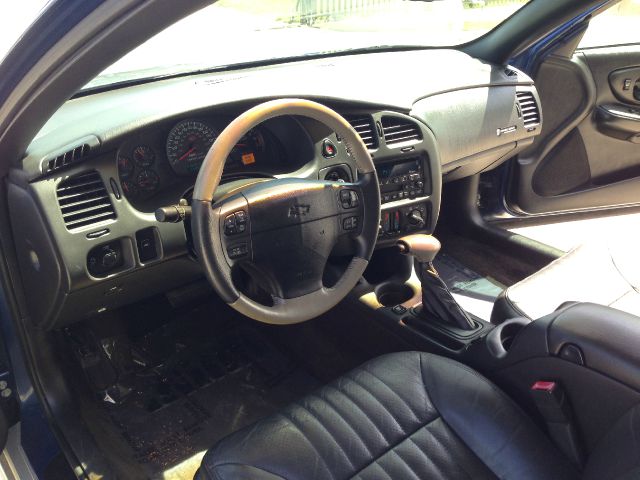 2003 Chevrolet Monte Carlo 4dr Sdn Auto (natl) Hatchback