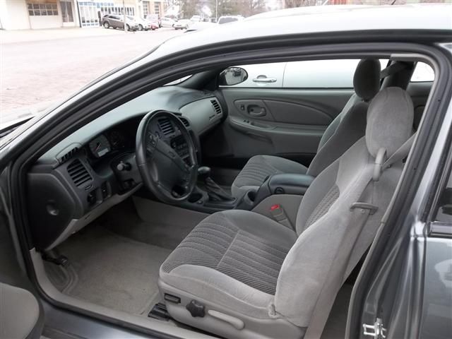 2004 Chevrolet Monte Carlo 4dr Sdn Auto (natl) Hatchback