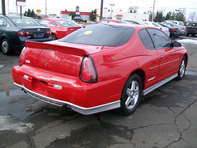 2004 Chevrolet Monte Carlo GXE 4dr Sedan