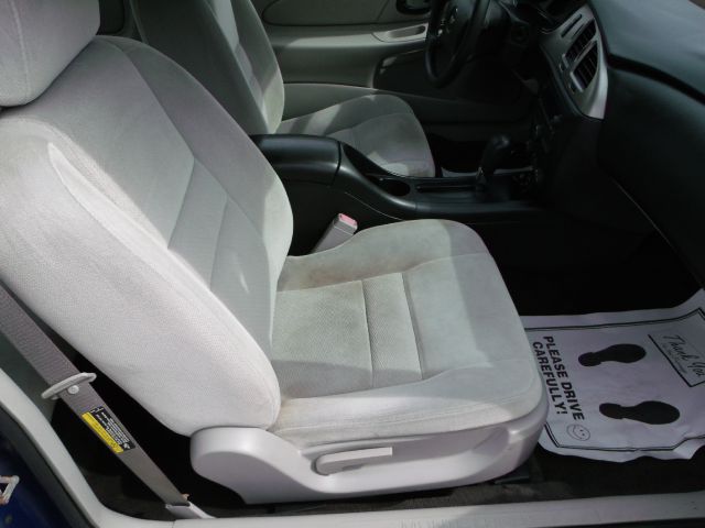 2006 Chevrolet Monte Carlo LS A4WD