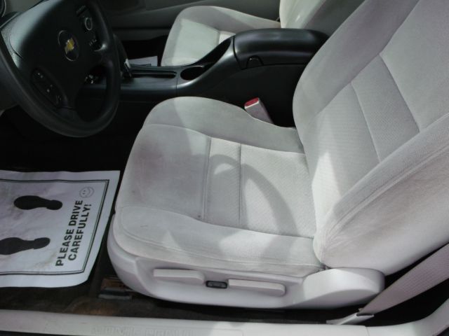 2006 Chevrolet Monte Carlo LS A4WD