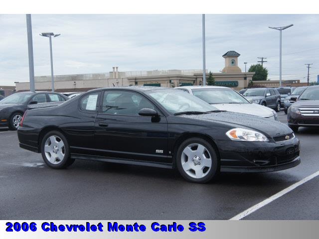 2006 Chevrolet Monte Carlo 4dr Sdn Auto (natl) Hatchback