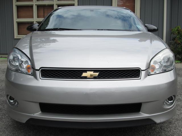 2006 Chevrolet Monte Carlo 4dr Sdn Auto (natl) Hatchback