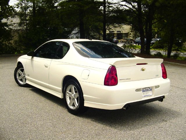 2006 Chevrolet Monte Carlo 4dr Sdn Auto (natl) Hatchback