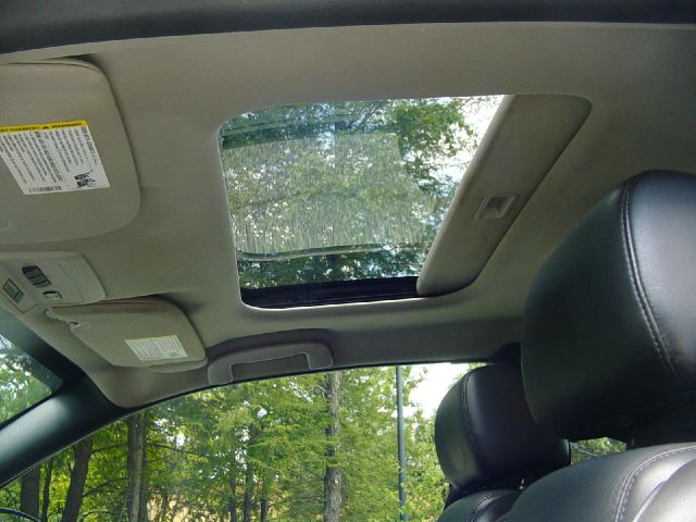 2006 Chevrolet Monte Carlo 4dr Sdn Auto (natl) Hatchback