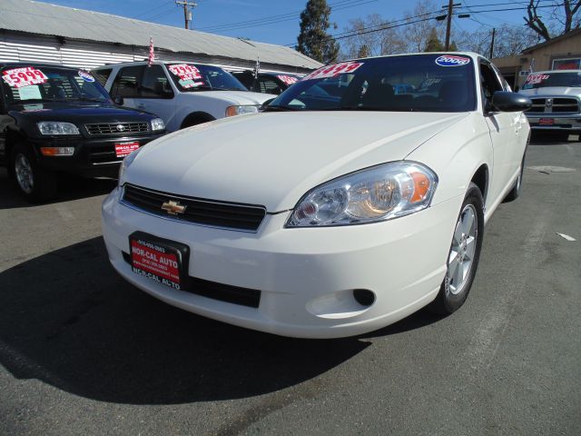 2006 Chevrolet Monte Carlo LS A4WD