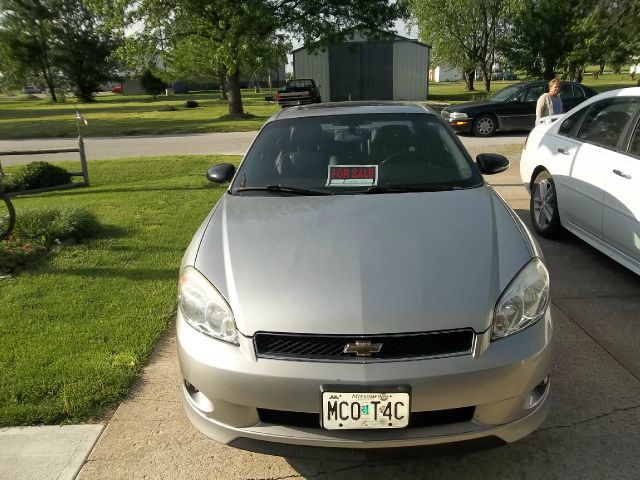 2006 Chevrolet Monte Carlo 4dr Sdn Auto (natl) Hatchback