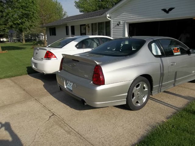 2006 Chevrolet Monte Carlo 4dr Sdn Auto (natl) Hatchback