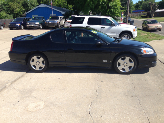 2006 Chevrolet Monte Carlo 4dr Sdn Auto (natl) Hatchback