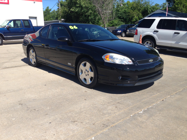 2006 Chevrolet Monte Carlo 4dr Sdn Auto (natl) Hatchback