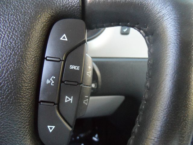 2006 Chevrolet Monte Carlo LS A4WD