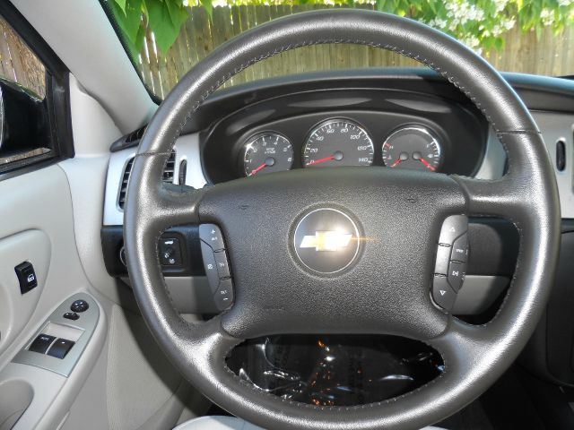 2006 Chevrolet Monte Carlo LS A4WD