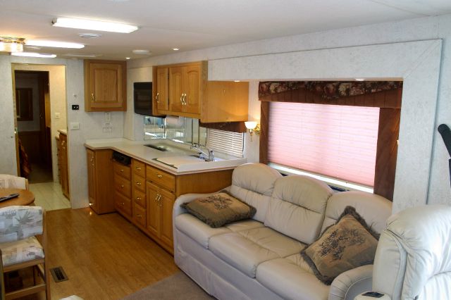 1999 Chevrolet Mountain Aire Z-24sunroof