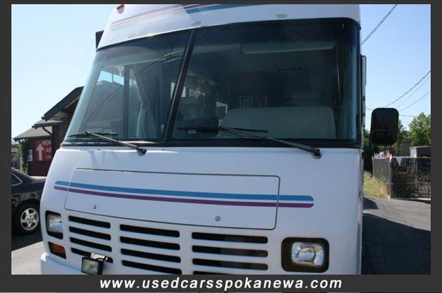 1995 Chevrolet P30 Work Truck Pickup 4D 5 3/4 Ft