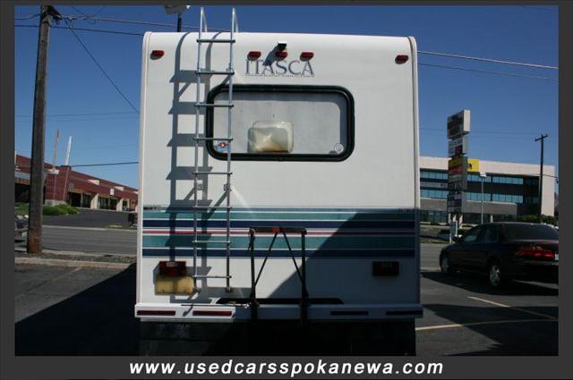 1995 Chevrolet P30 Work Truck Pickup 4D 5 3/4 Ft