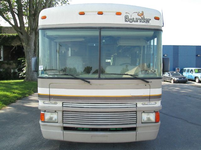 1996 Chevrolet P30 I Sport W/6 Speed