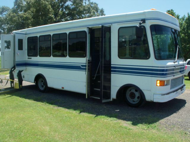 1999 Chevrolet P30 Unknown