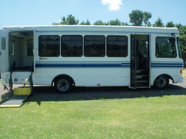 1999 Chevrolet P30 Unknown