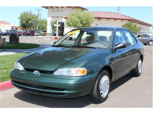 2001 Chevrolet Prizm 4dr Sdn I4 CVT S