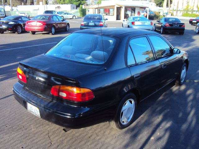 2001 Chevrolet Prizm 4dr Sdn I4 CVT S