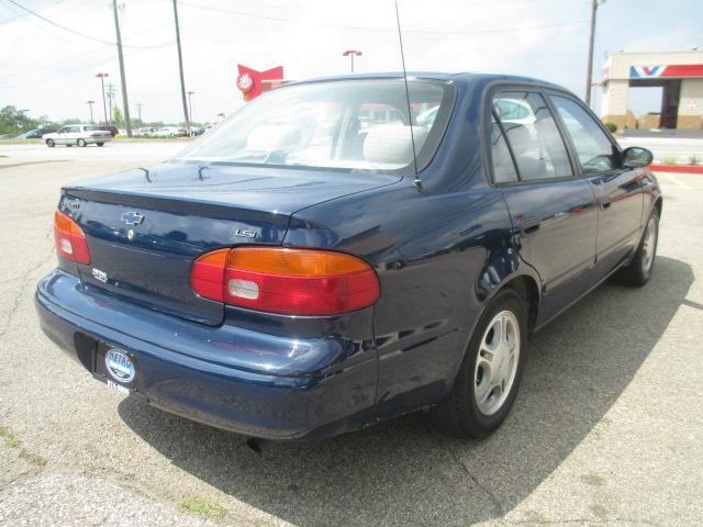 2001 Chevrolet Prizm 4dr 114 Inch WB 4.0L Eddie Bauer 4WD 4x4 SUV