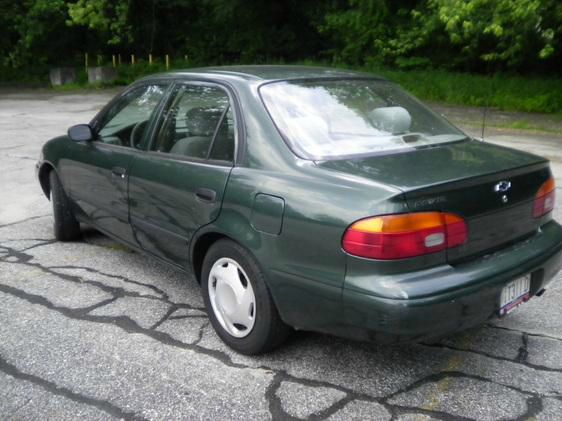 2002 Chevrolet Prizm 4dr Sdn I4 CVT S