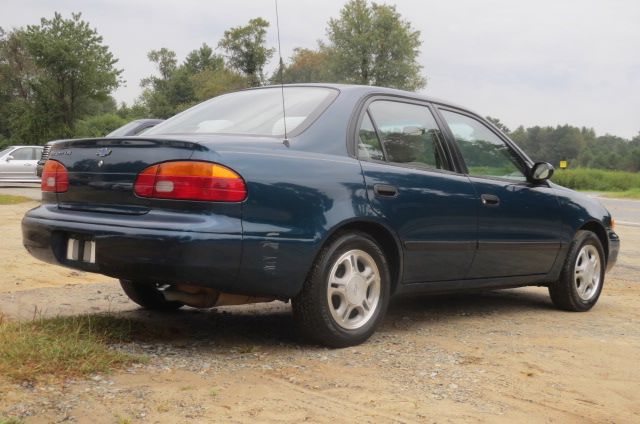 2002 Chevrolet Prizm 4dr Sdn I4 CVT S