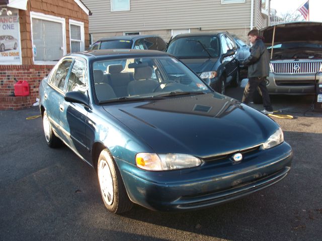2002 Chevrolet Prizm 4dr Sdn I4 CVT S