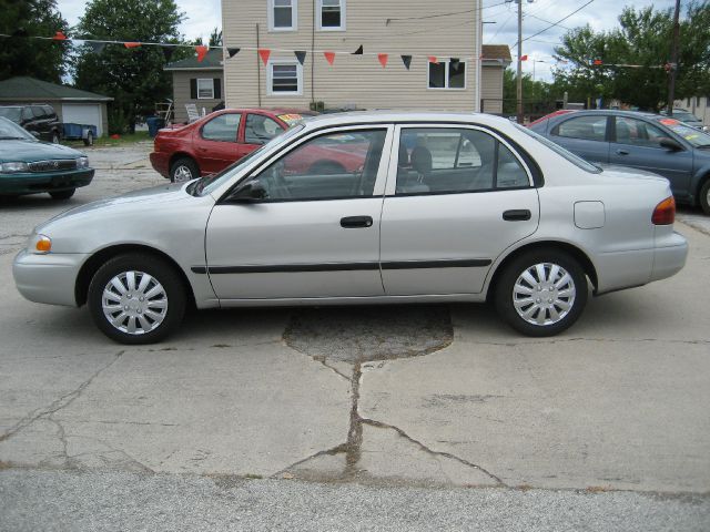 2002 Chevrolet Prizm 4dr Sdn I4 CVT S
