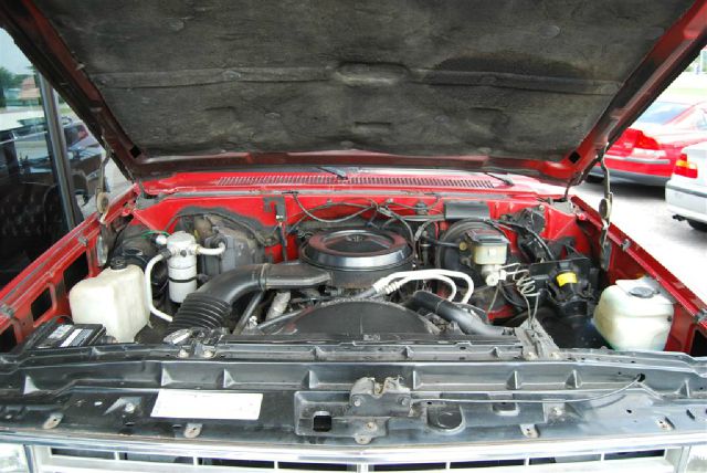 1987 Chevrolet R10 ES 2.4L AUTO