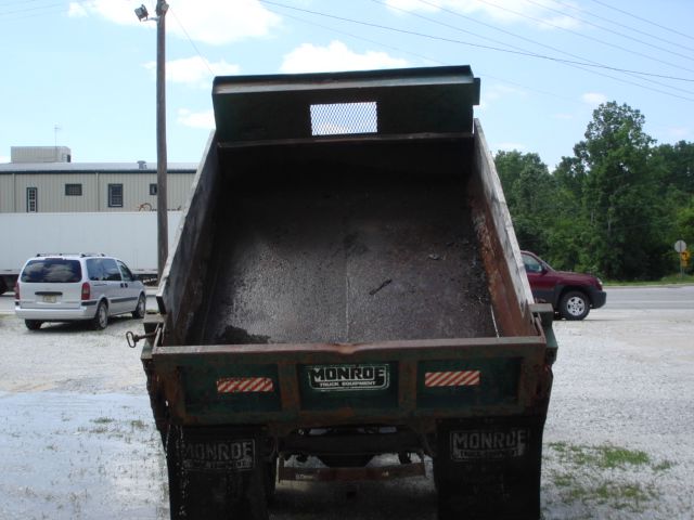 1989 Chevrolet R3500 ES 2.4L AUTO