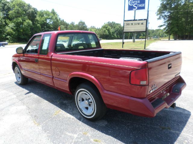 1997 Chevrolet S-10 T6 Sport Utility 4D