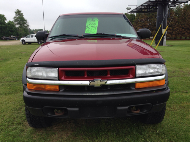 2000 Chevrolet S-10 2dr Cpe Auto W/moonroof