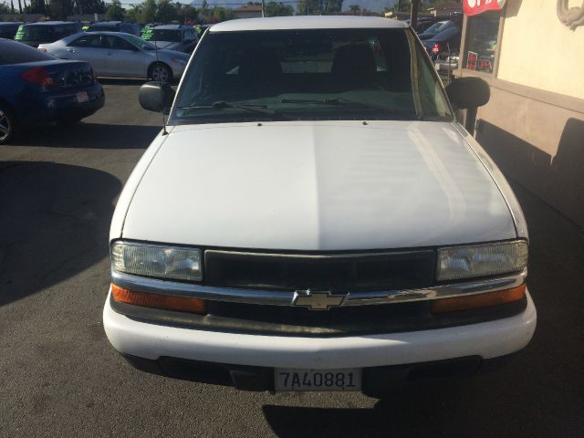 2002 Chevrolet S-10 2.5 AWD SUV