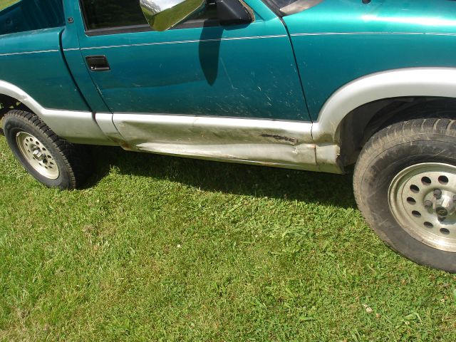 1995 Chevrolet S10 1500 LT 4WD